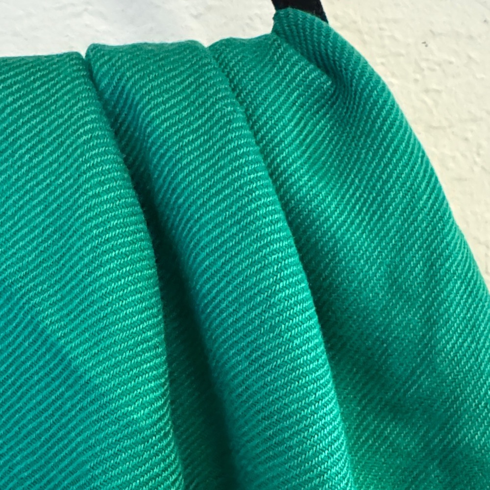 Green Fringed Wrap Shawl Scarf - Picture 3 of 4